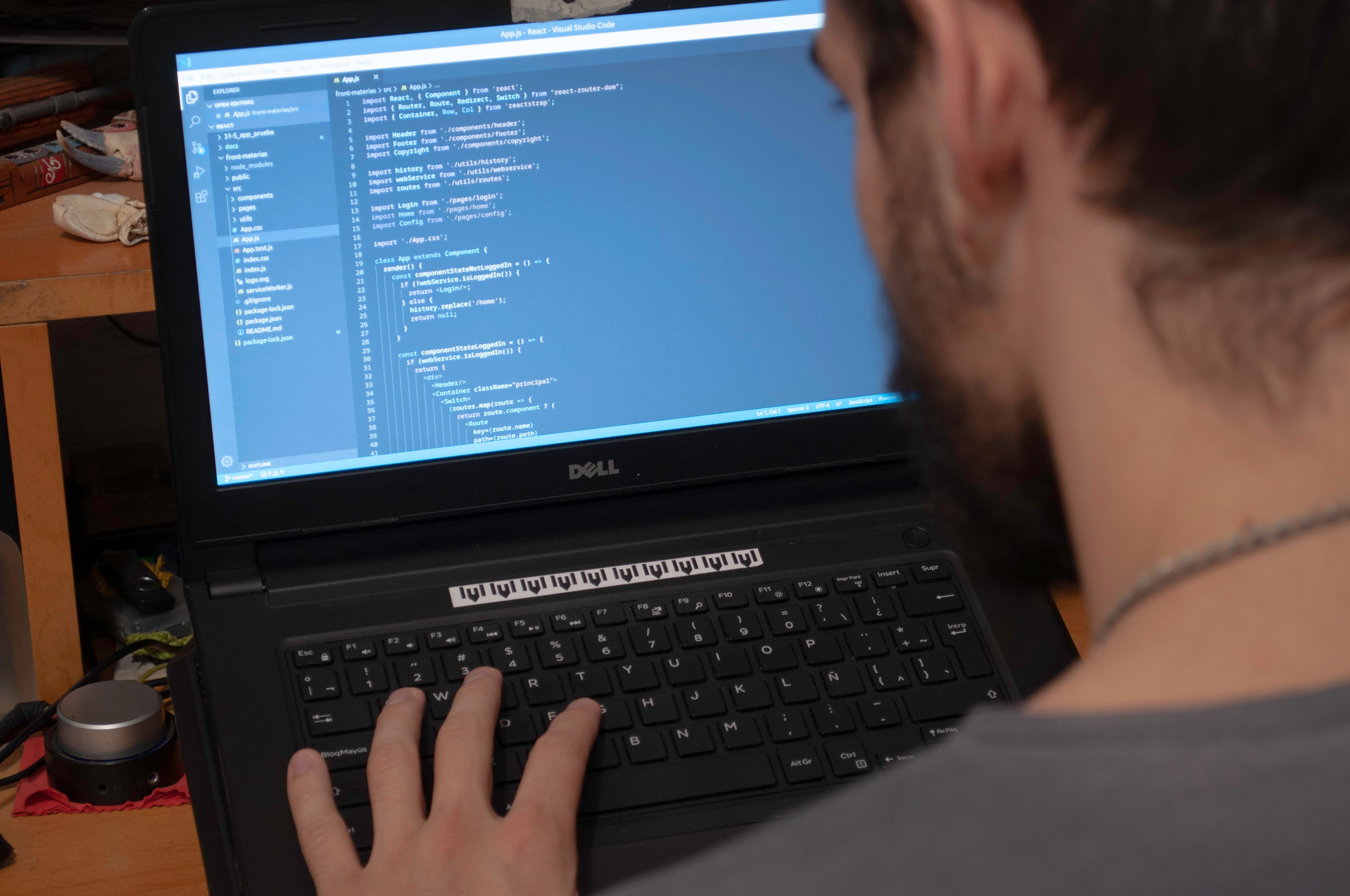 Dell Laptop Repair Service in Indirapuram