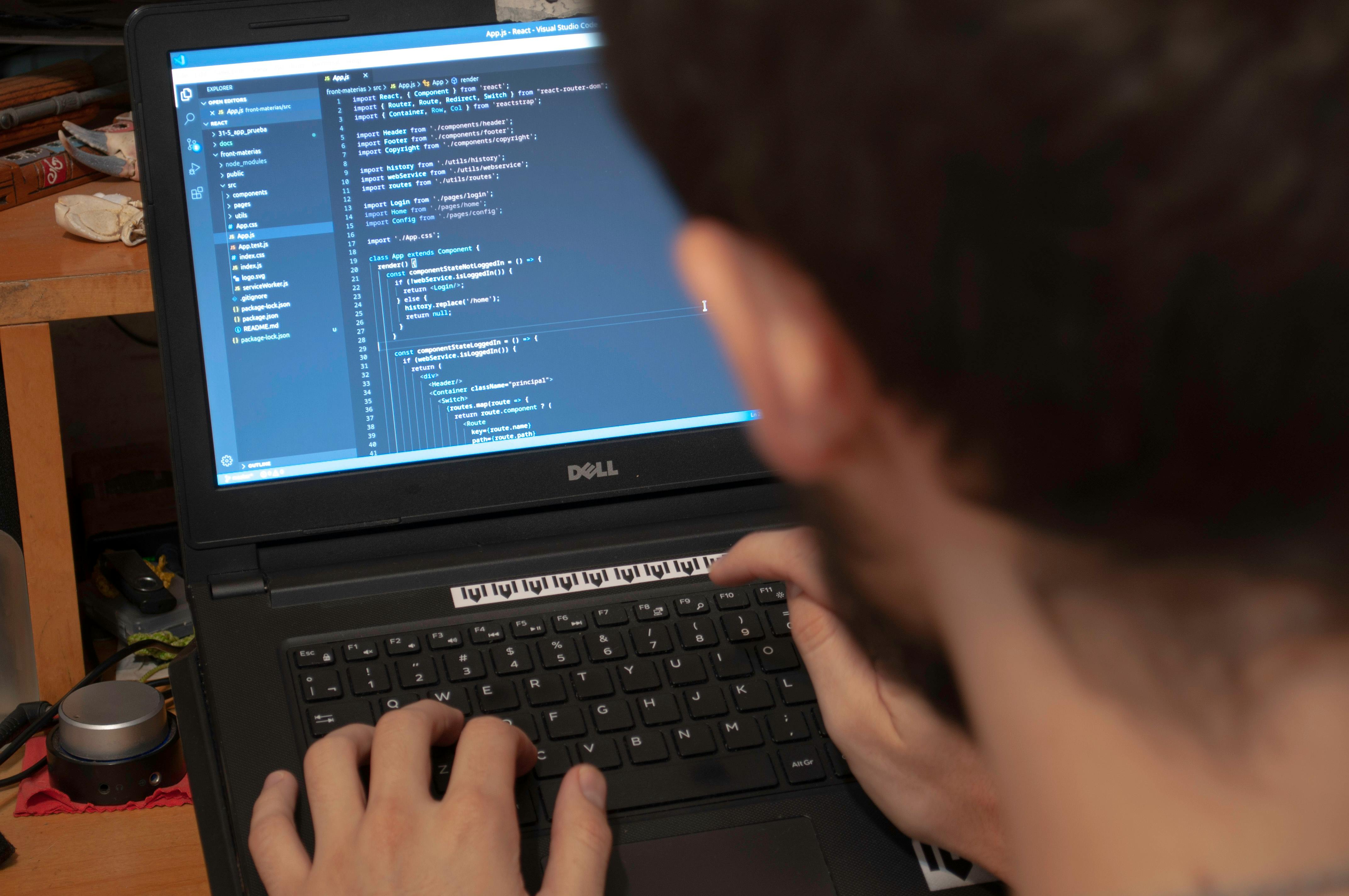 Dell Laptop Repair Service in Indirapuram
