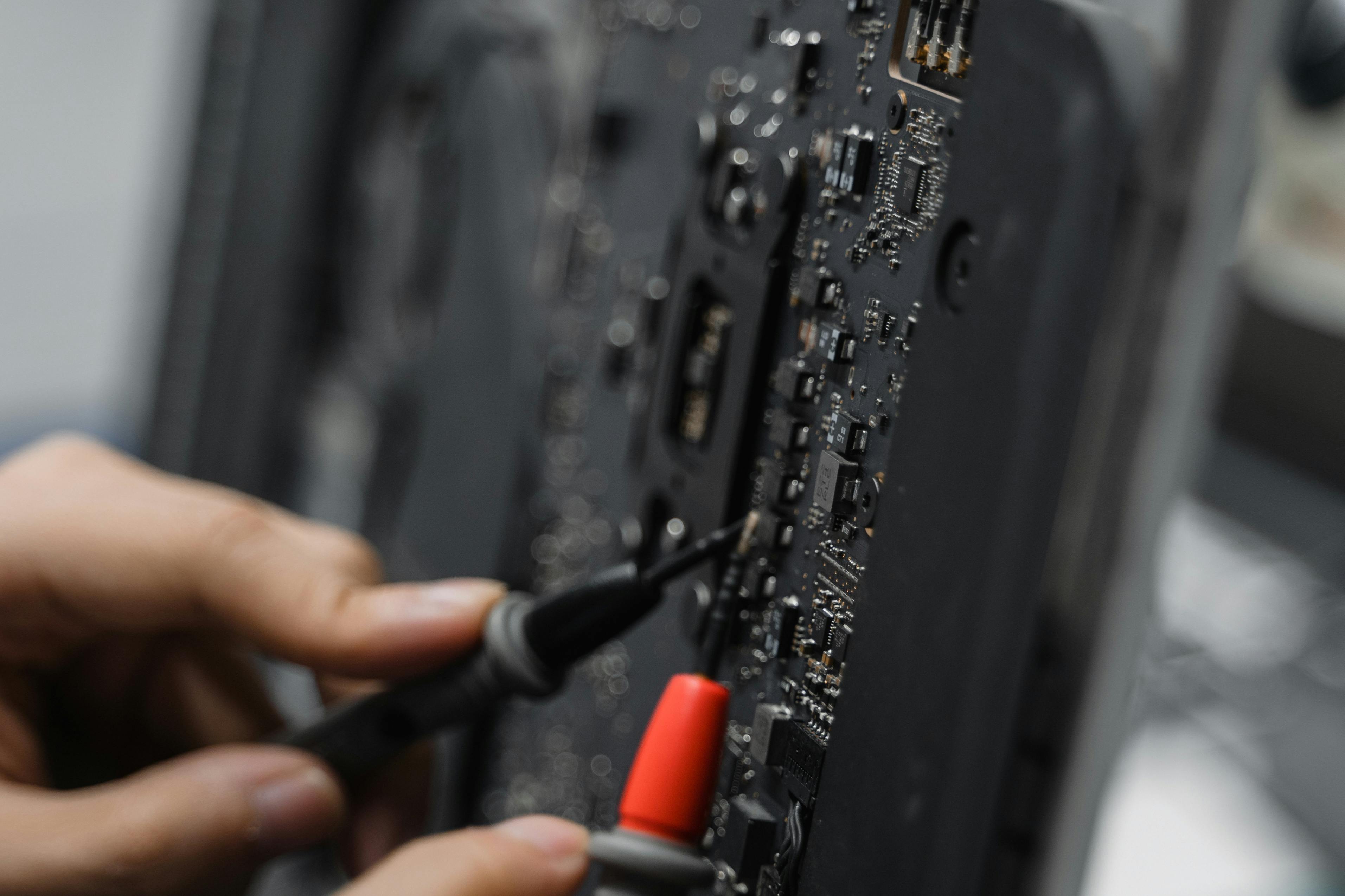 Dell Laptop Repair Service in Indirapuram by expert technicians