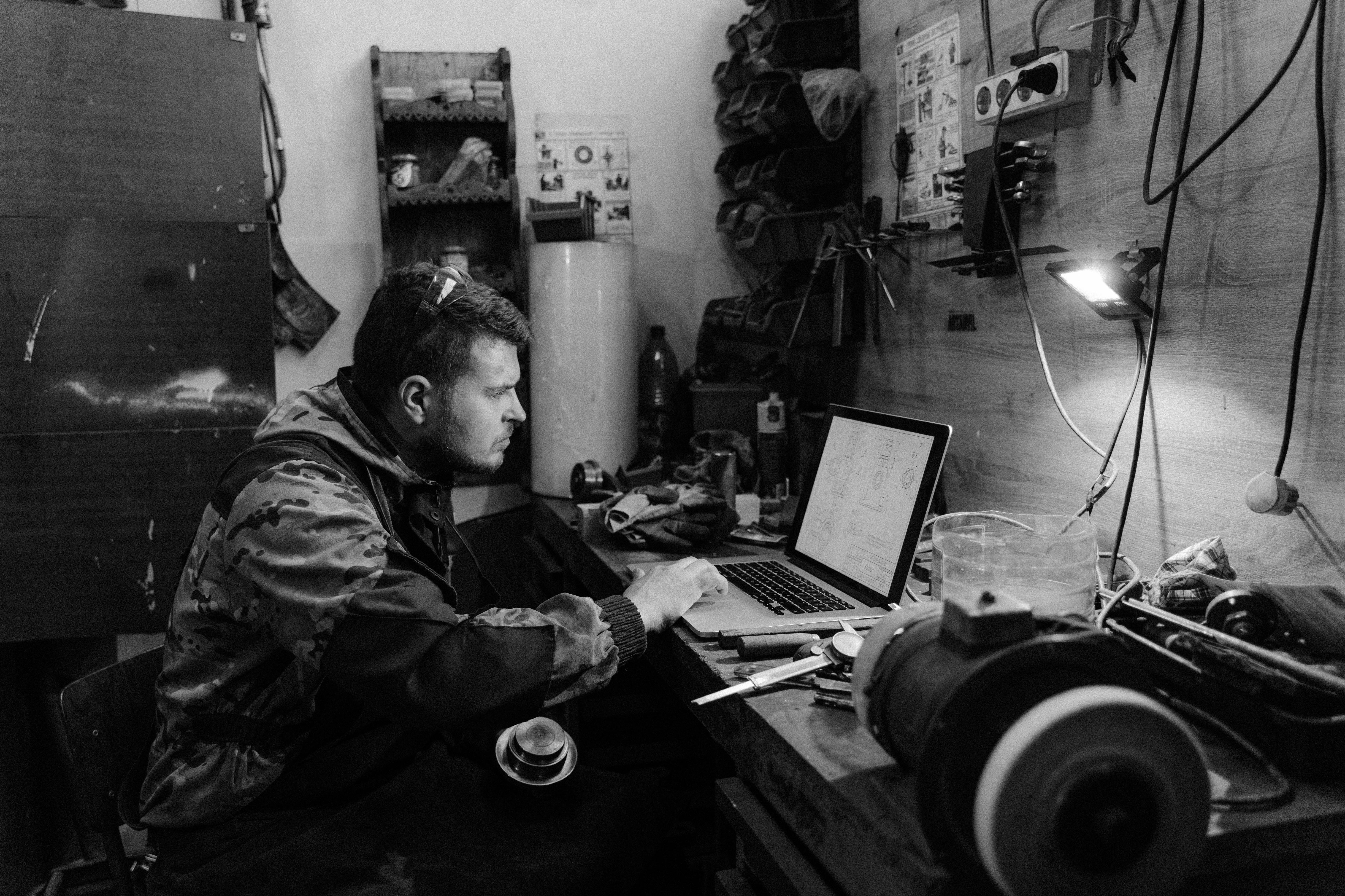 Fast Dell Laptop Repair Service in Indirapuram