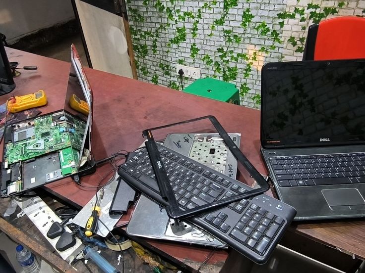 HP Laptop Repair Service in Noida Sector-62