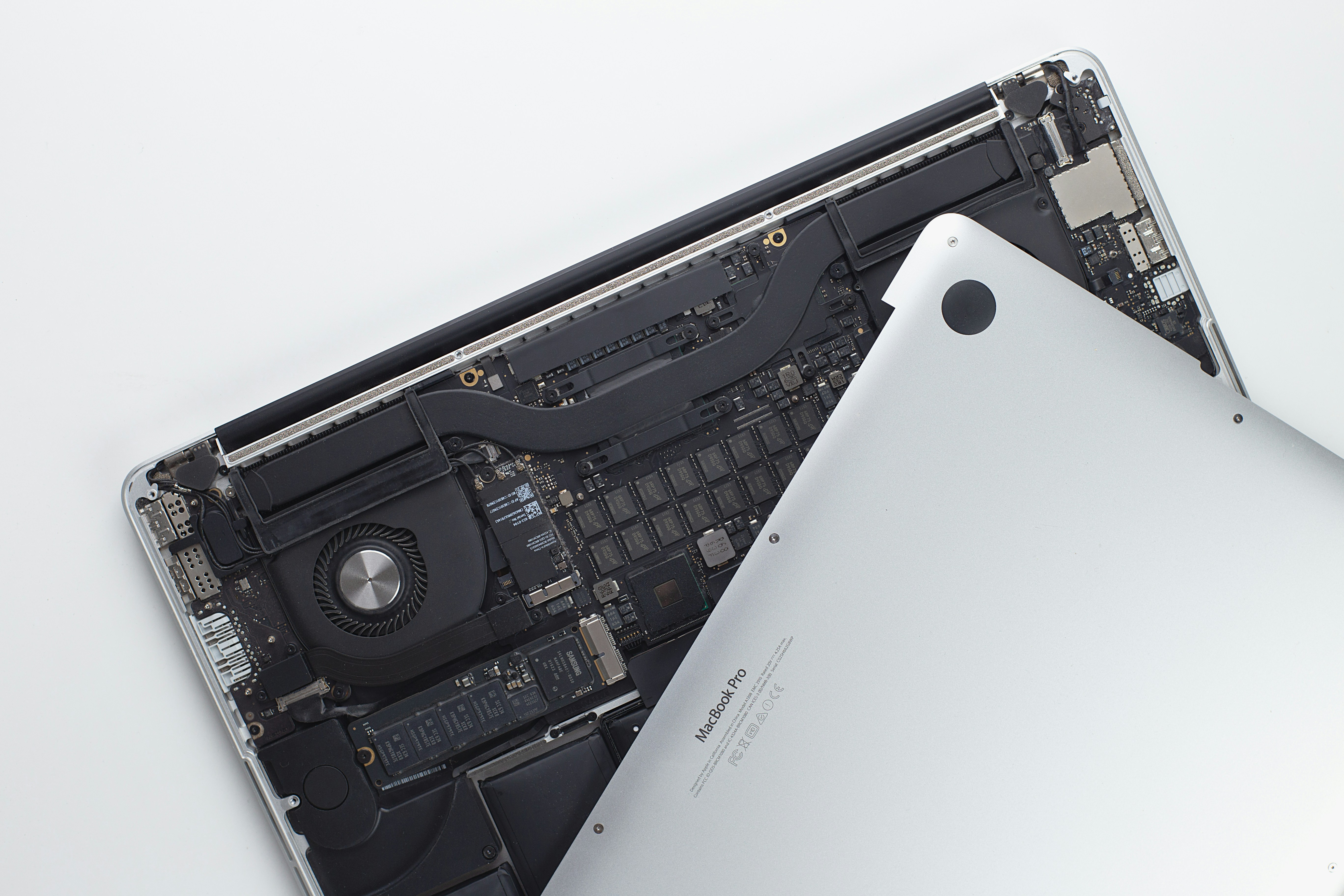 Apple Laptop Repair Service in Indirapuram by expert MacBook technicians