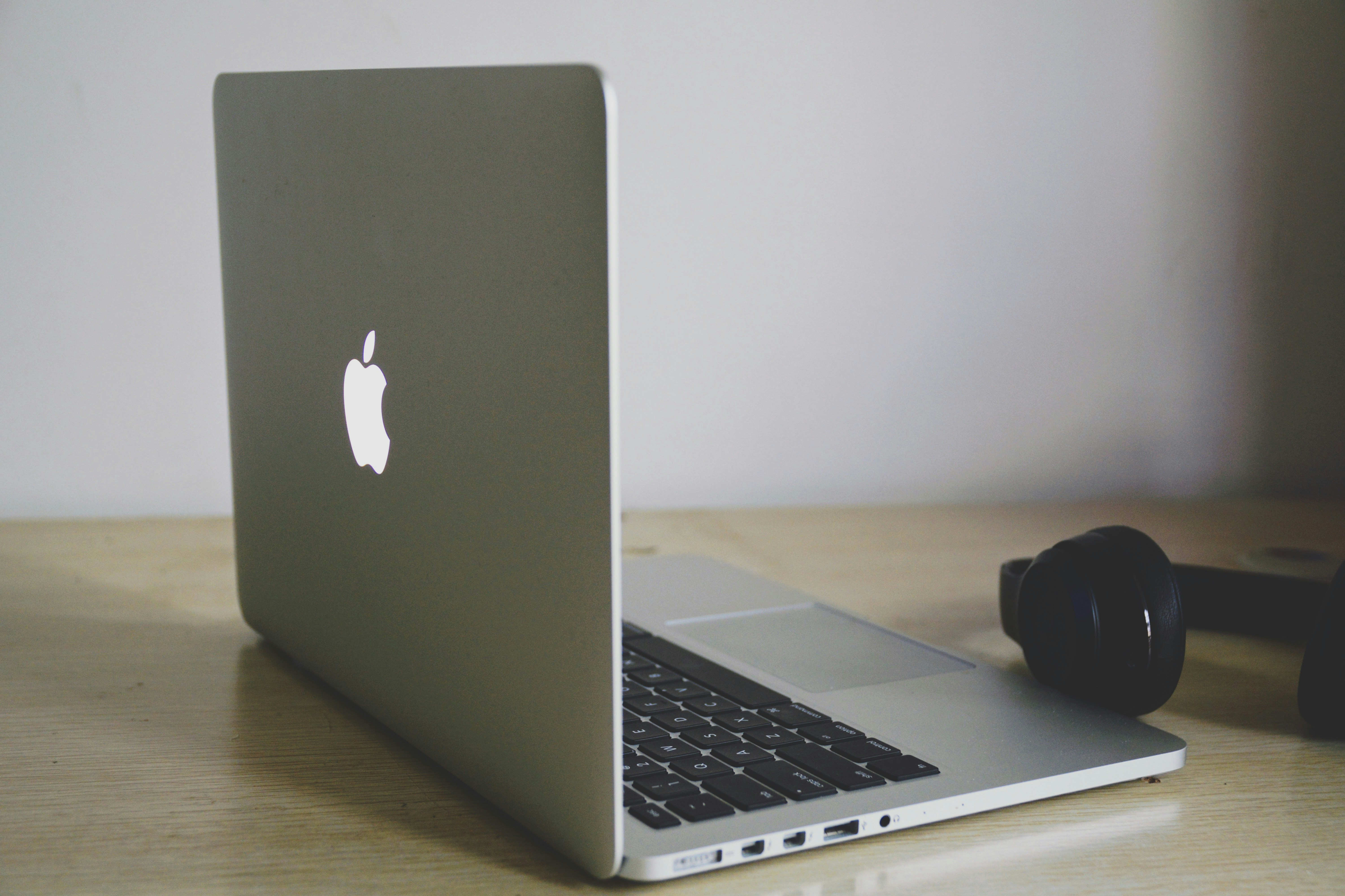 Apple Laptop Repair Service in Indirapuram